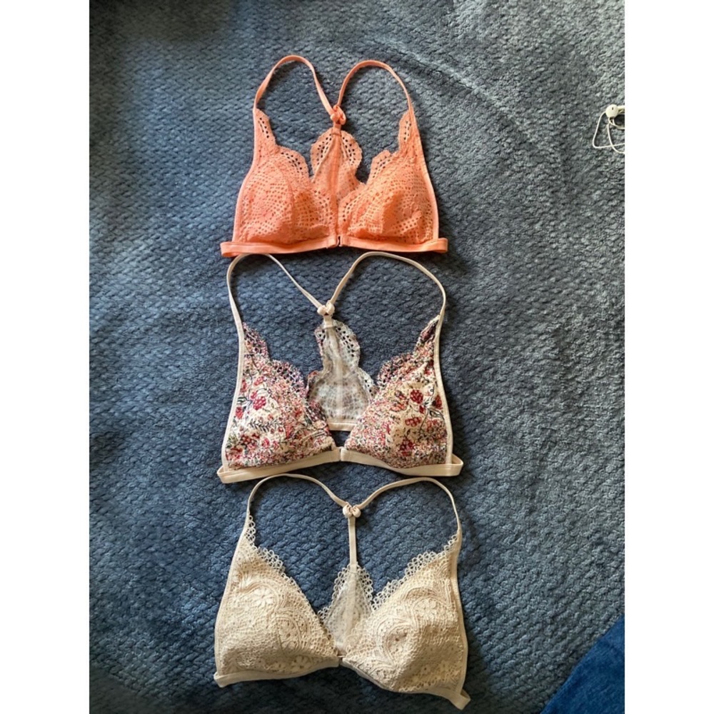 Victoria Secret 3 Lacey Bralettes